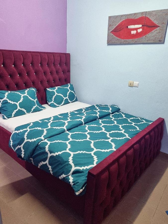 Residence Sighaka - Studio Meuble Vip Avec Wifi, Gardien, Parking Douala Eksteriør bilde